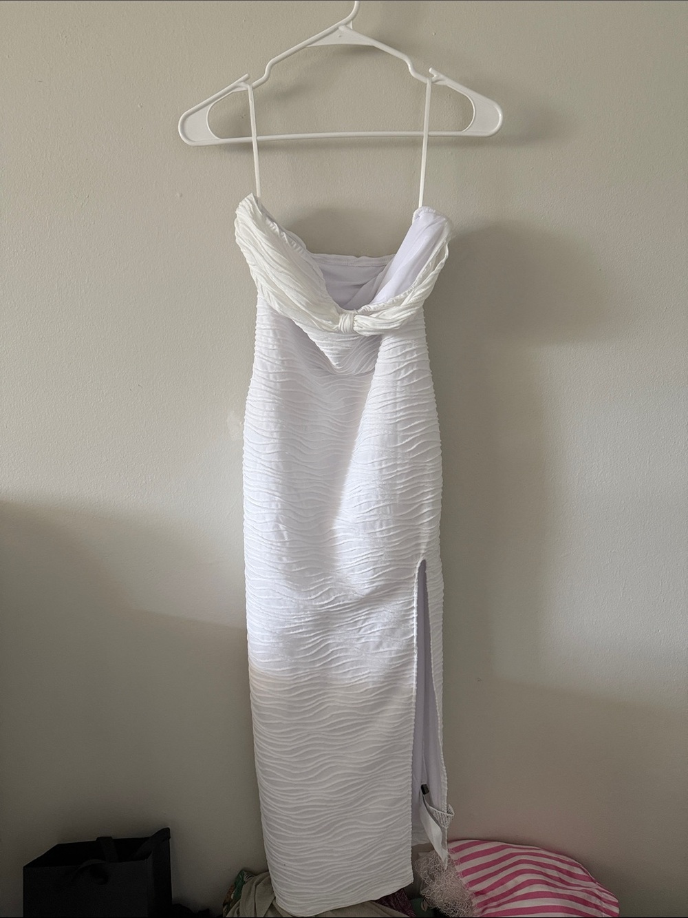 Source Unknown White Strapless Textured Maxi Dress with Slit - Picture 2 of 3